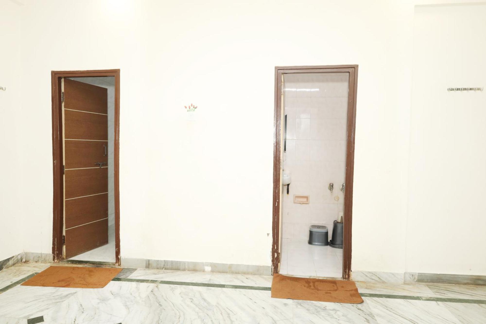 Hotel Sachidanand Ширди Екстериор снимка